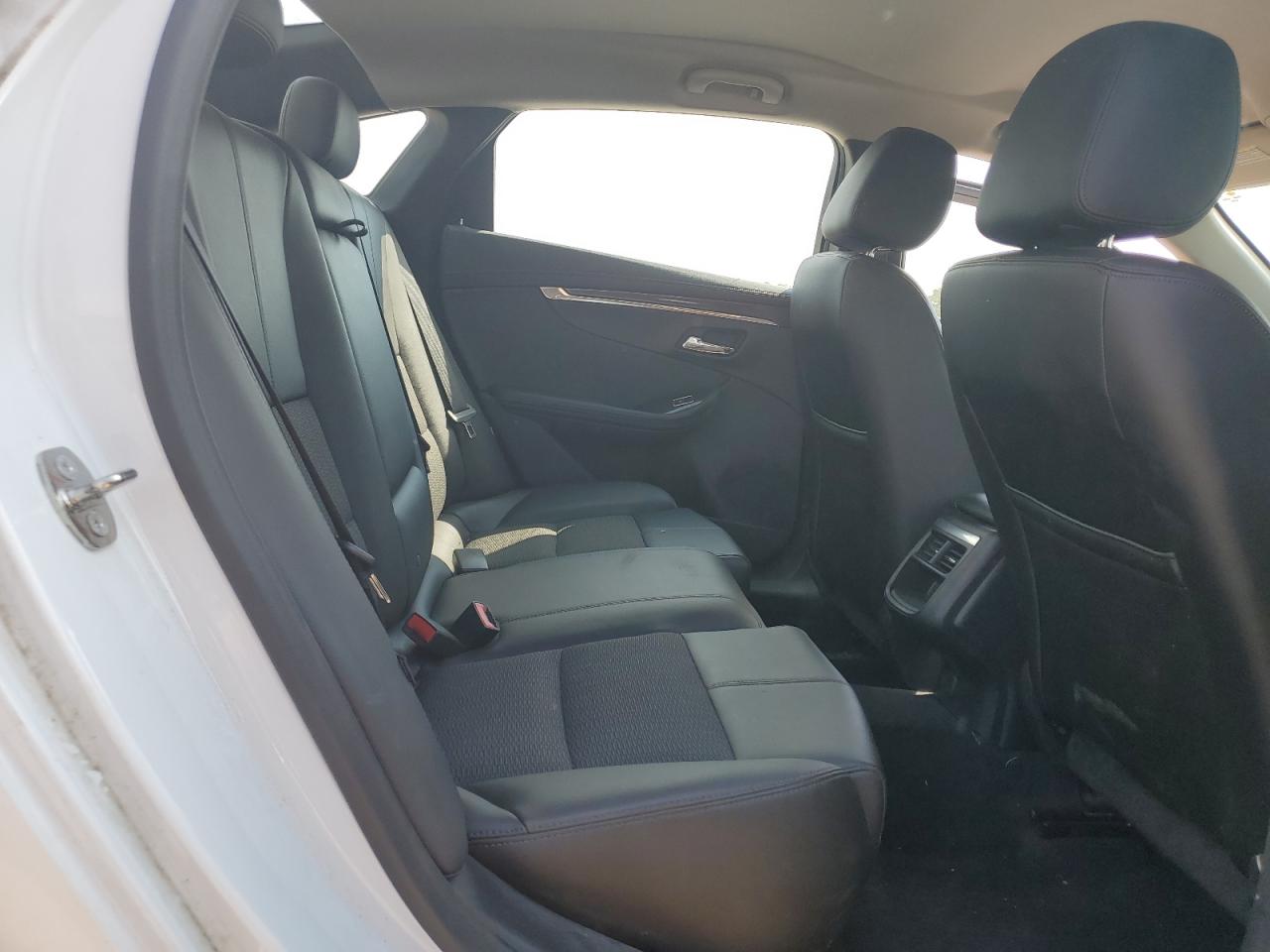 Chevrolet Impala Lt Image 3