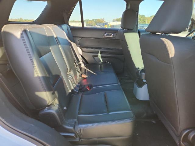 Ford Explorer Police Interceptor Image 10