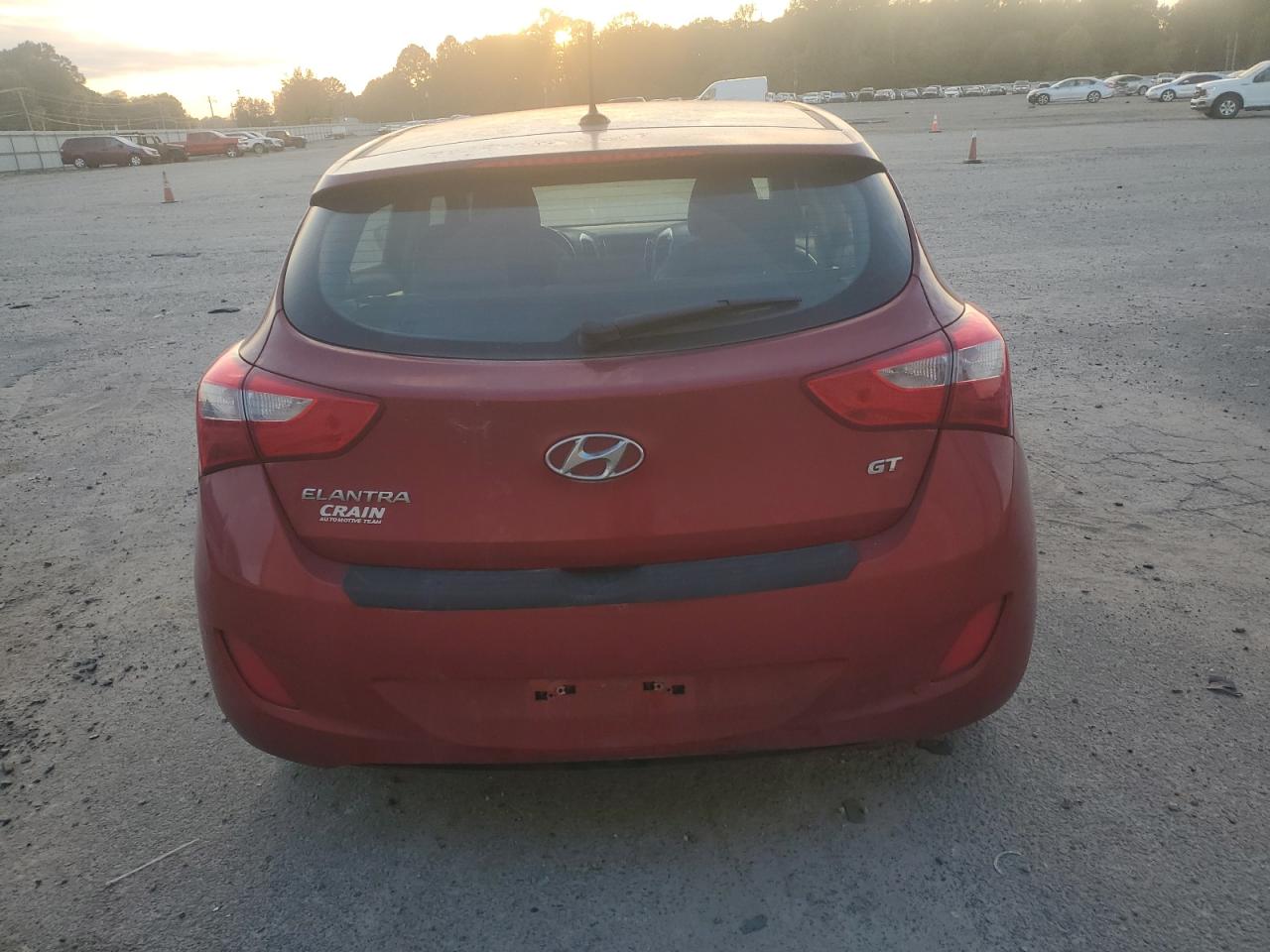 Hyundai ELANTRA Image 3