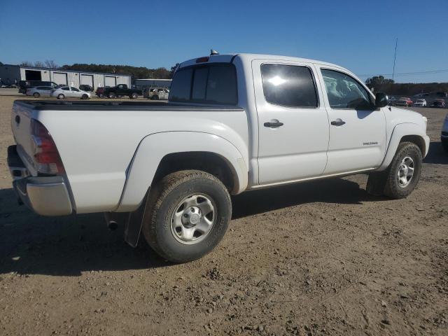 Toyota Tacoma Double Cab Image 12