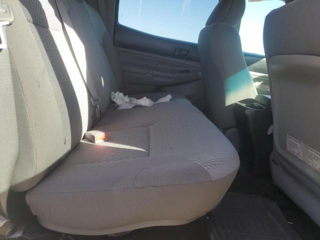 Toyota Tacoma Double Cab Image 10