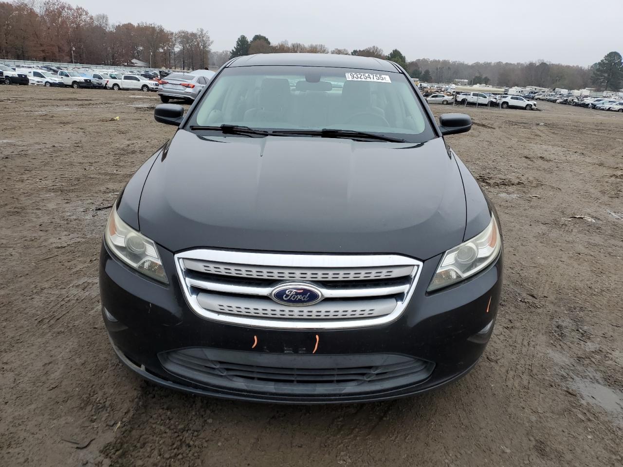 Ford Taurus Se Image 4