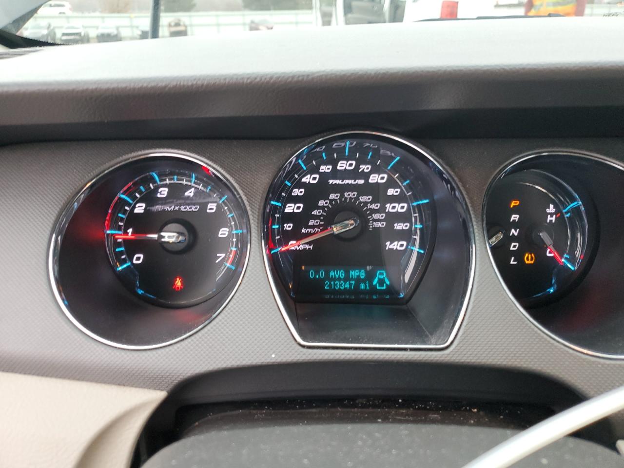 Ford Taurus Se Image 11