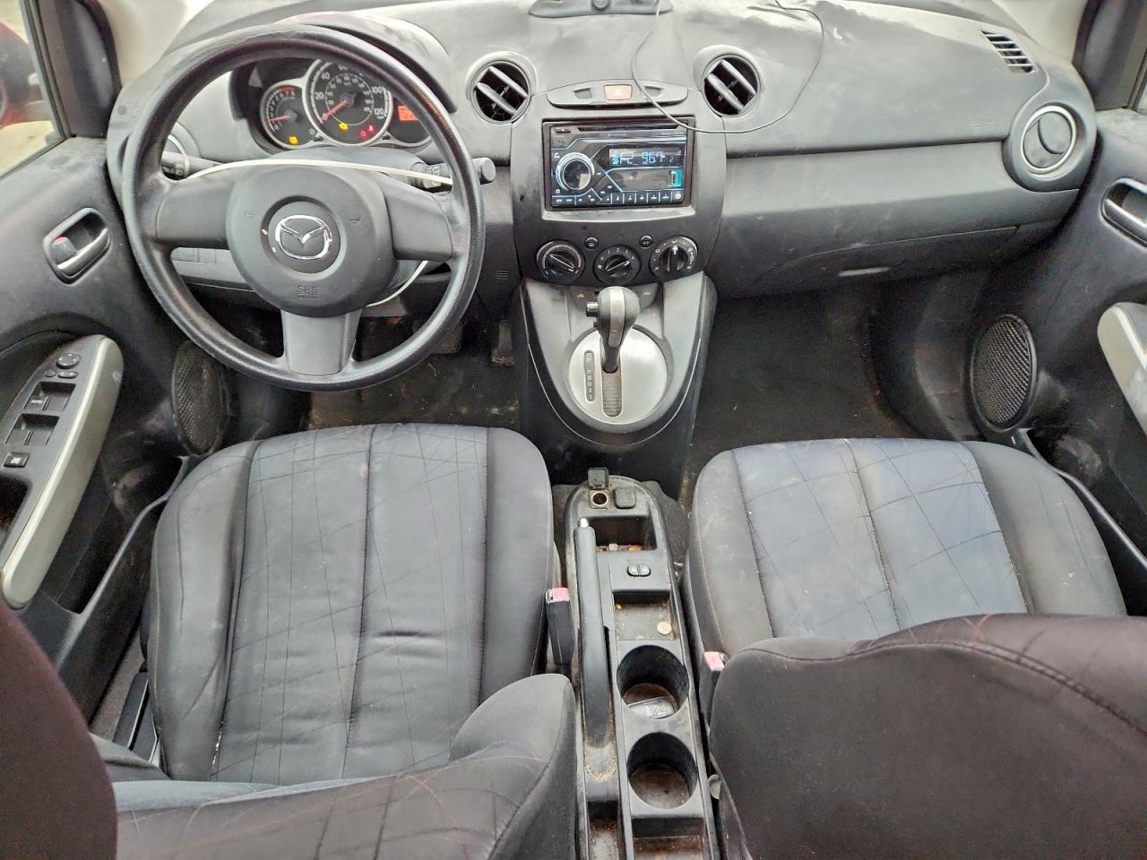 Mazda 2 Image 10