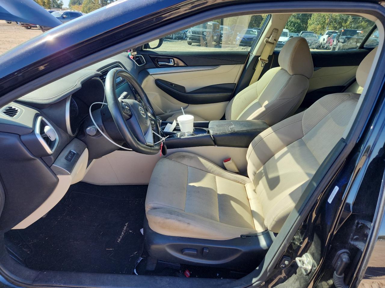 Nissan Maxima 3.5s Image 5