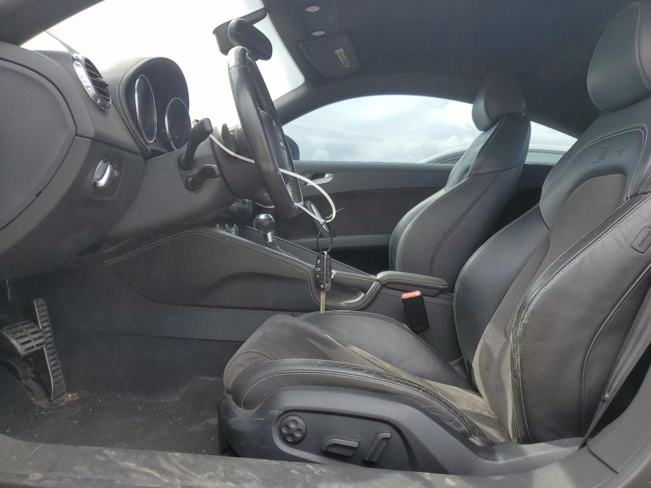 Audi TT Premium Plus Image 4