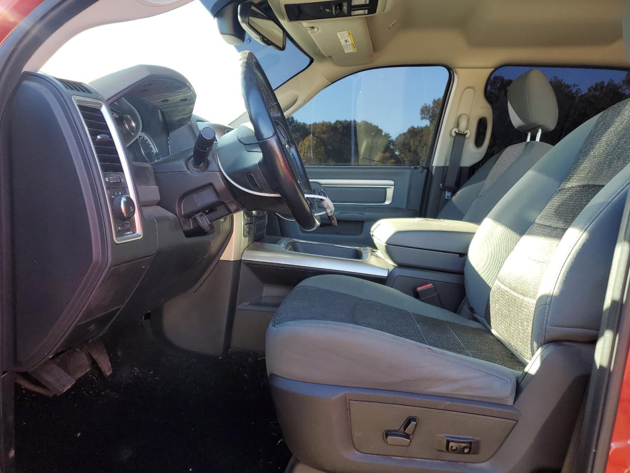 Ram 1500 Slt Image 10