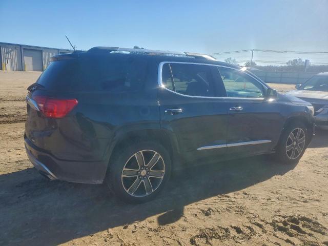 GMC Acadia Denali Image 13