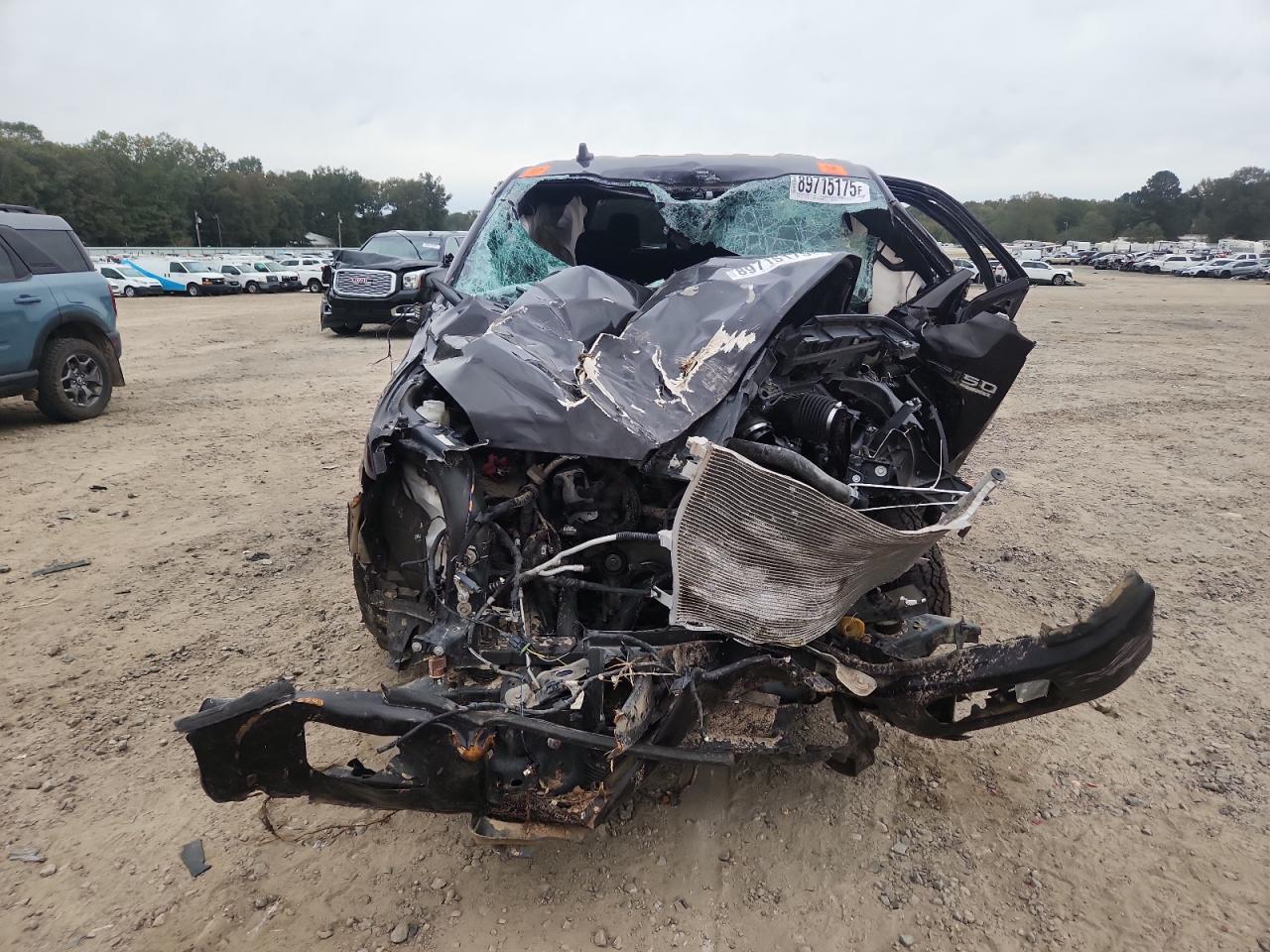 Ford F-150 Supercrew Image 3