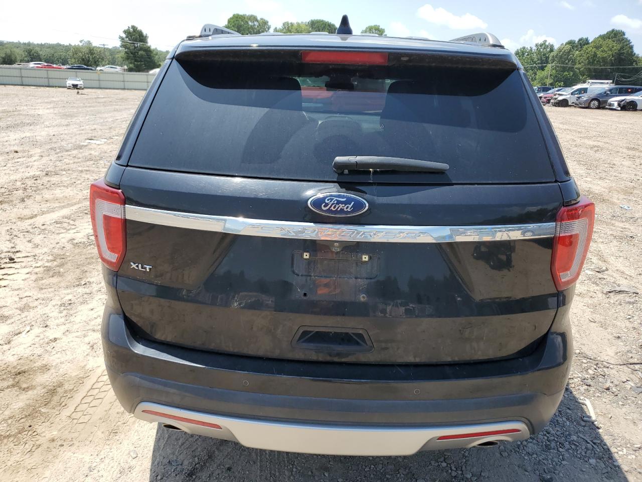 Ford Explorer Xlt Image 5