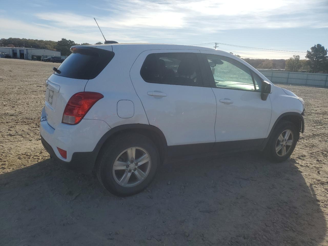 Chevrolet Trax Ls Image 11