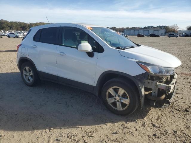 Chevrolet Trax Ls Image 3