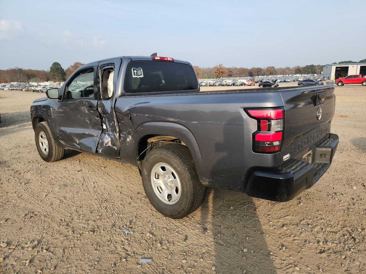 Nissan Frontier S Image 2