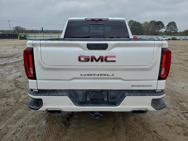 GMC Sierra K1500 Denali Image 3