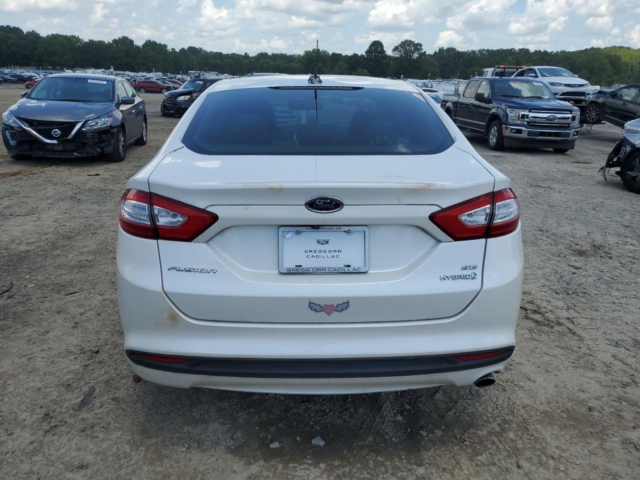 Ford Fusion Se Hybrid Image 5