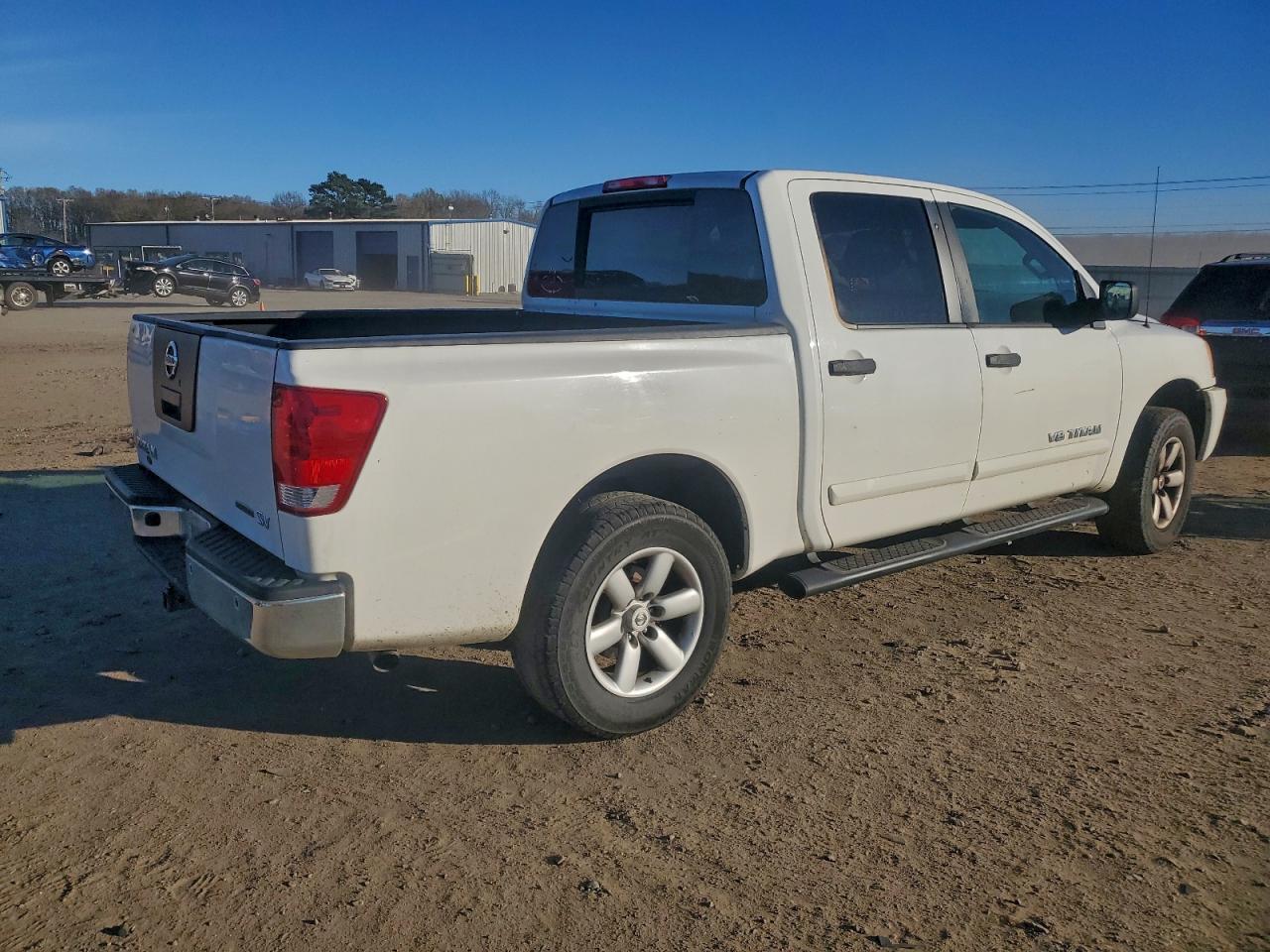 Nissan Titan S Image 8