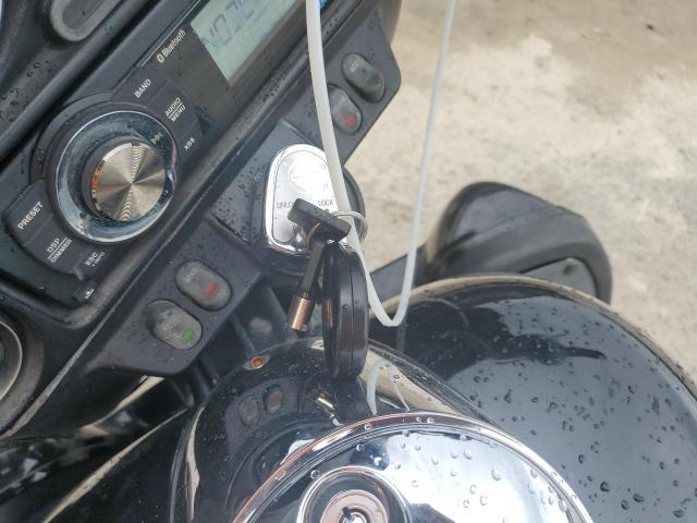 Harley-Davidson Fl Image 8