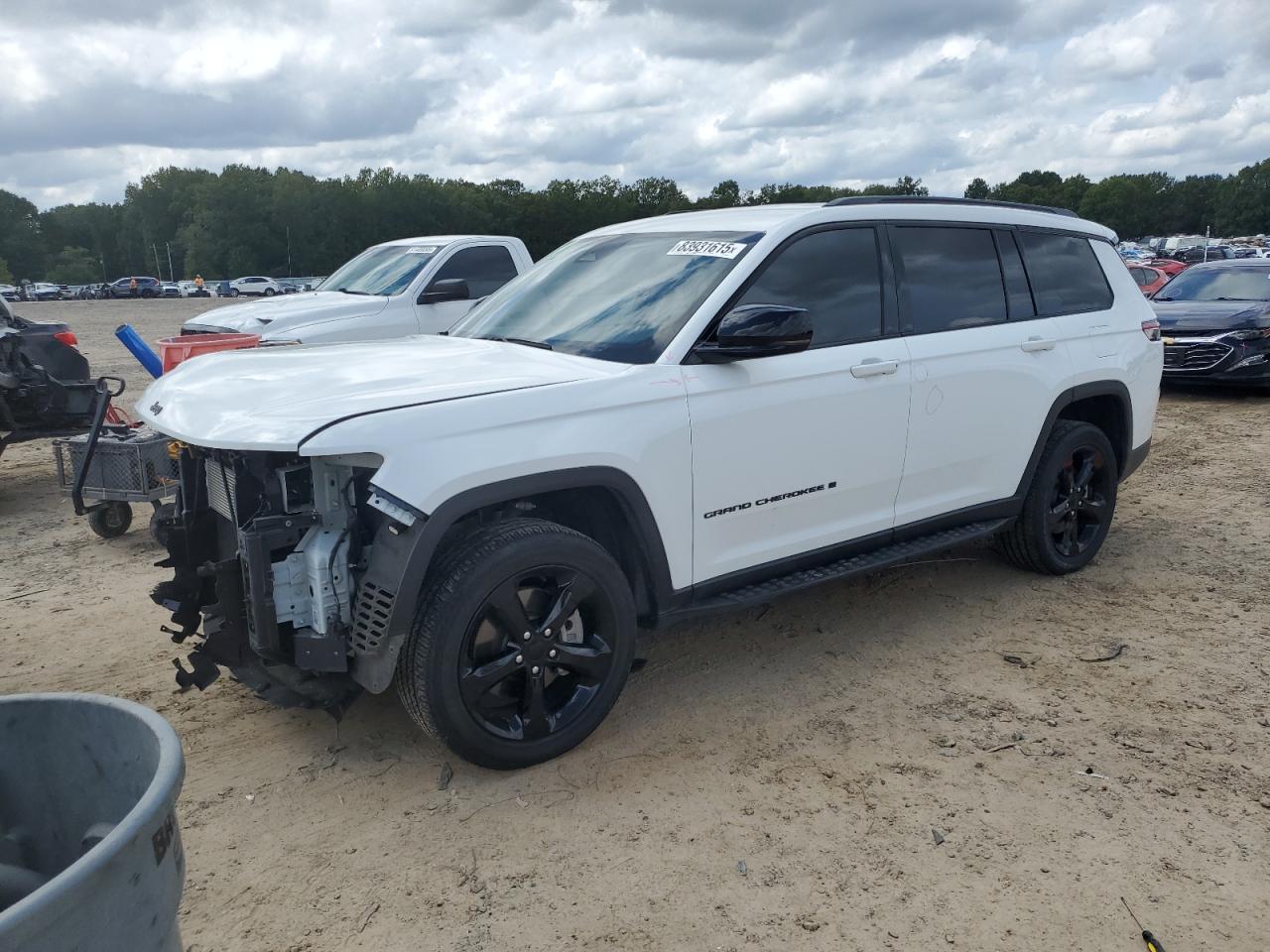 Jeep Grand Cherokee L Laredo Image 1