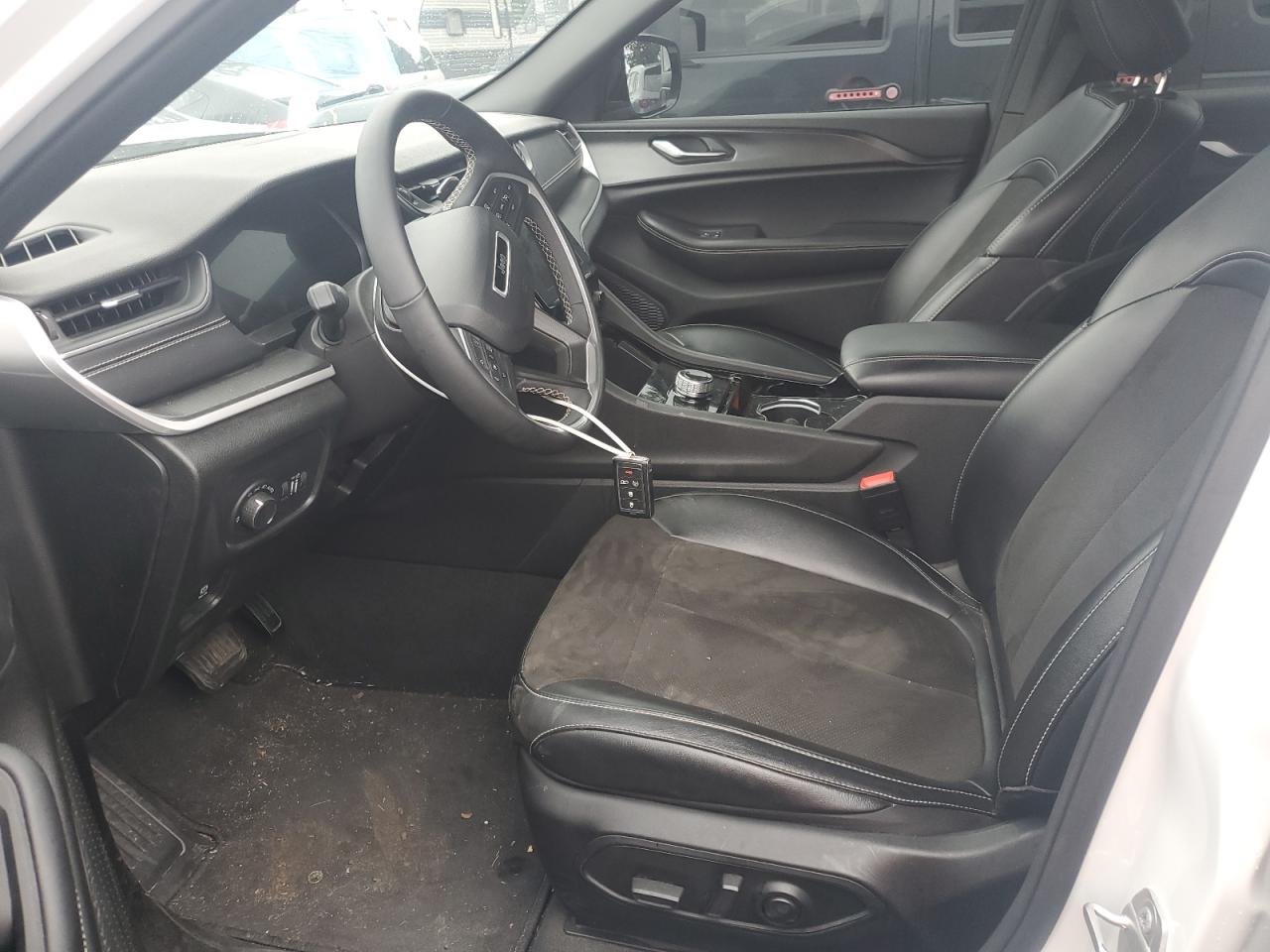 Jeep Grand Cherokee L Laredo Image 12