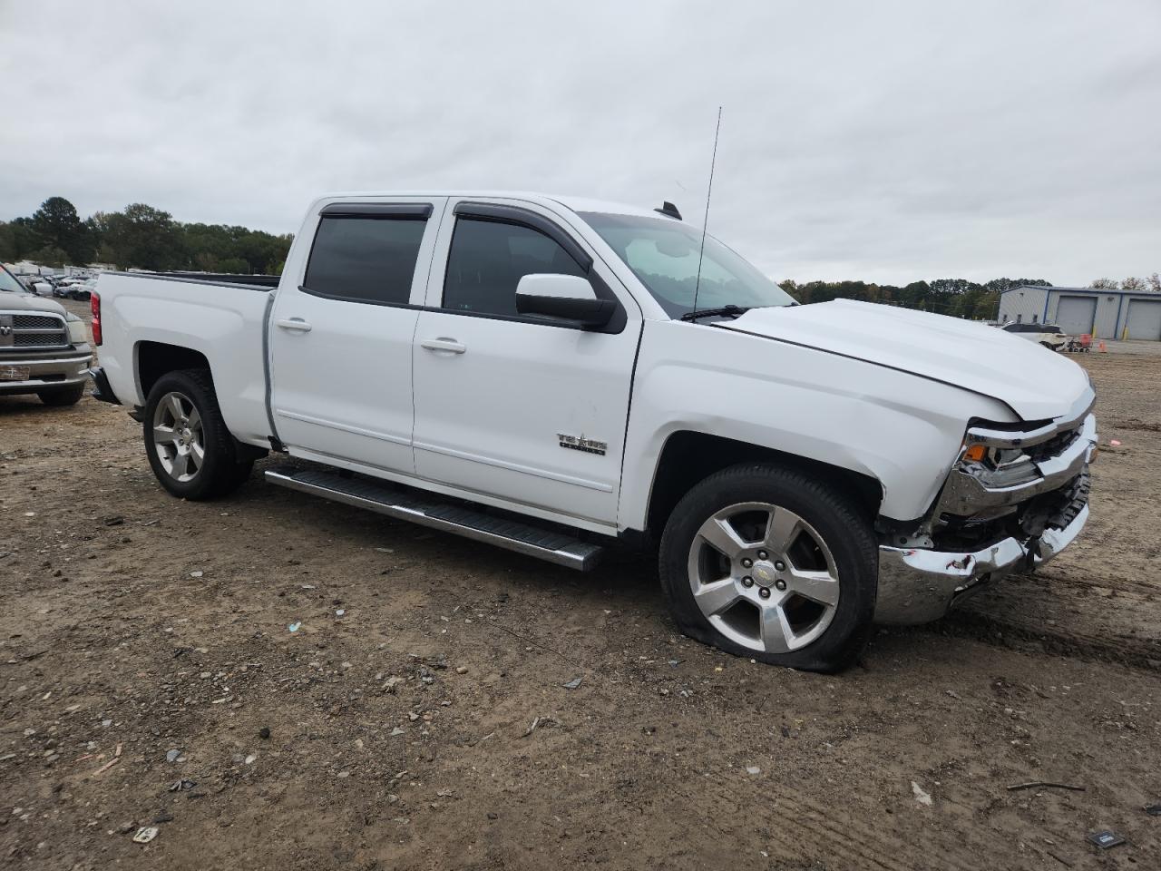 Chevrolet Silverado C1500 Lt Image 4
