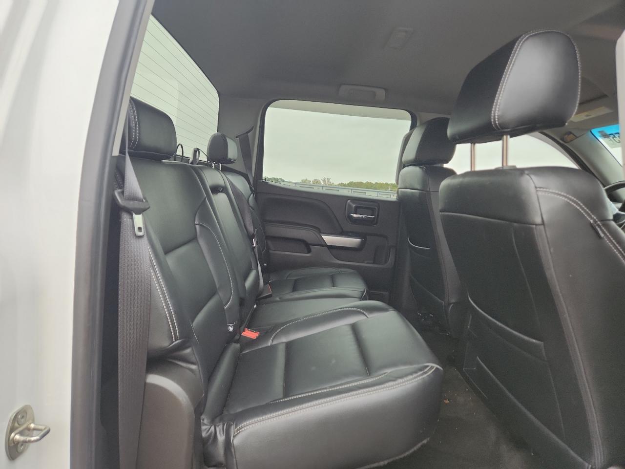 Chevrolet Silverado C1500 Lt Image 11