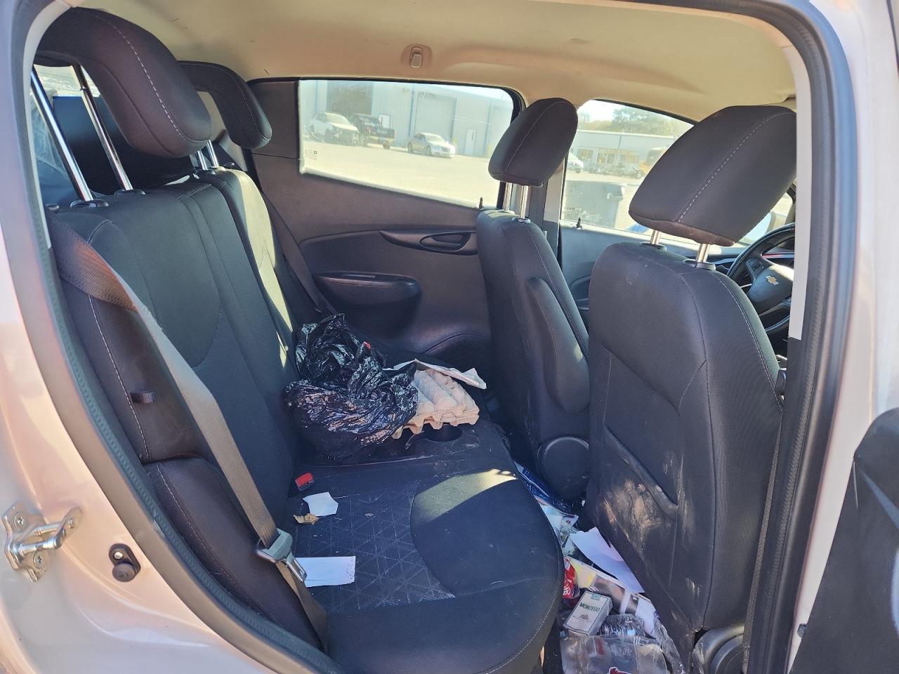 Chevrolet Spark 1lt Image 5