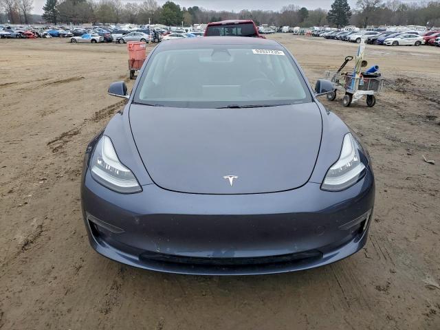 Tesla Model 3 Image 11