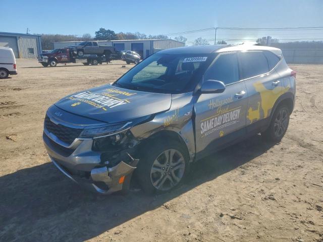  Salvage Kia Seltos