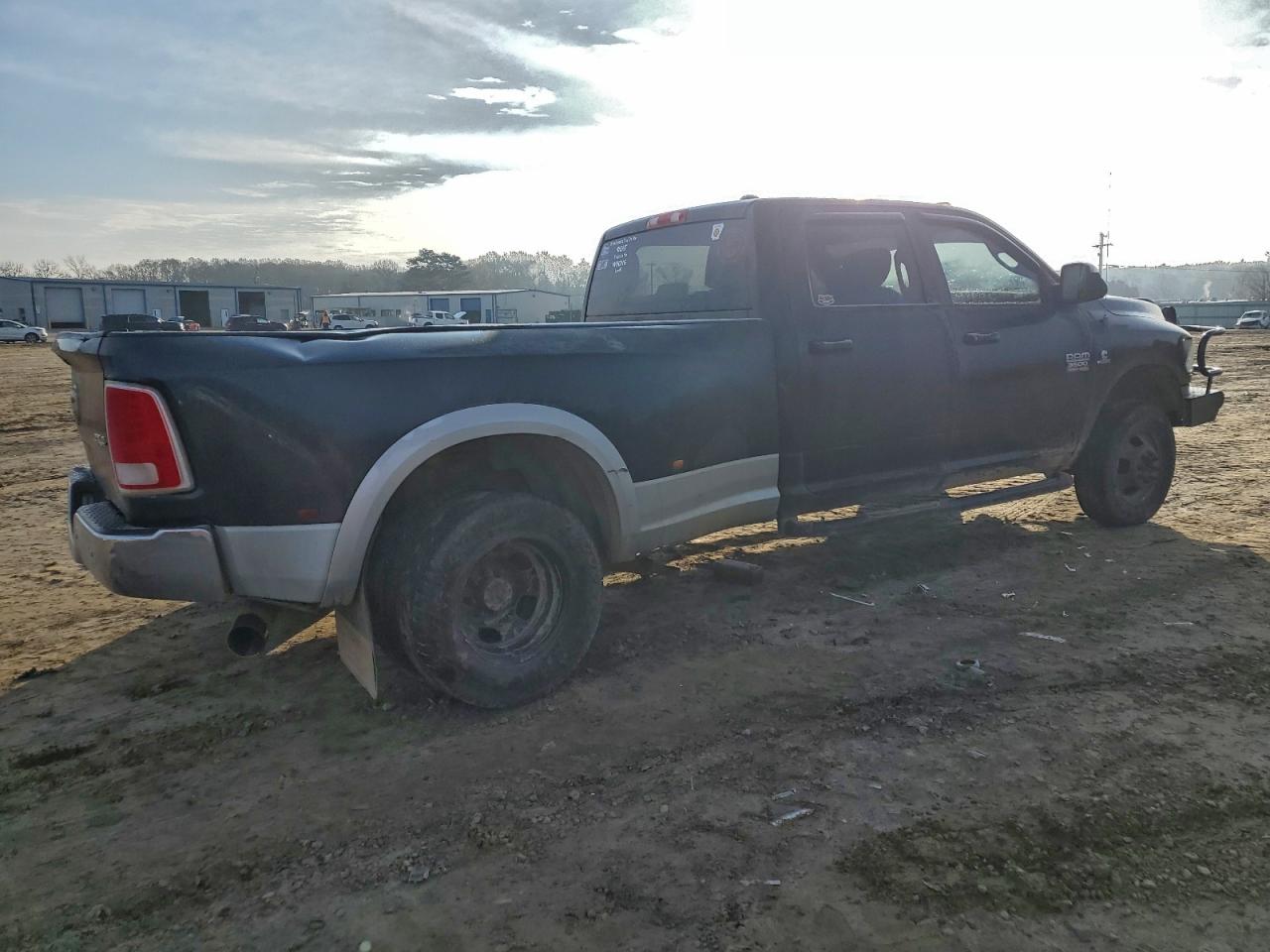 Dodge Ram 3500 Image 8