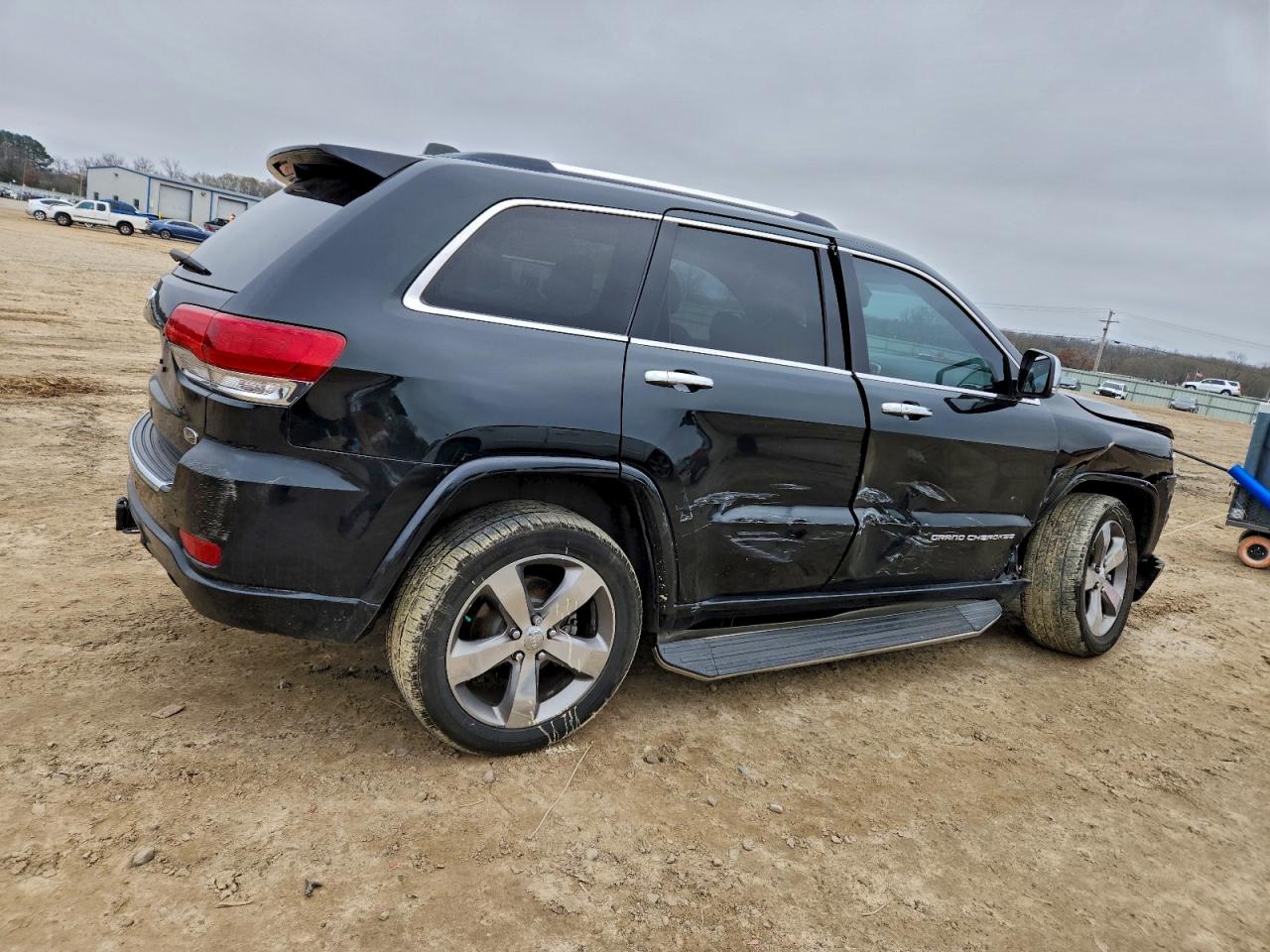 Jeep Grand Cherokee Overland Image 3