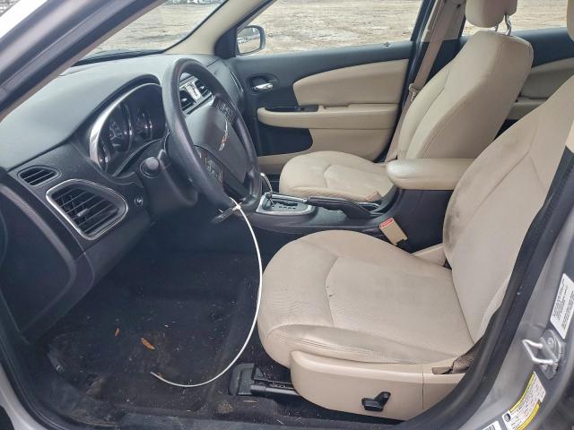 Chrysler 200 Lx Image 12