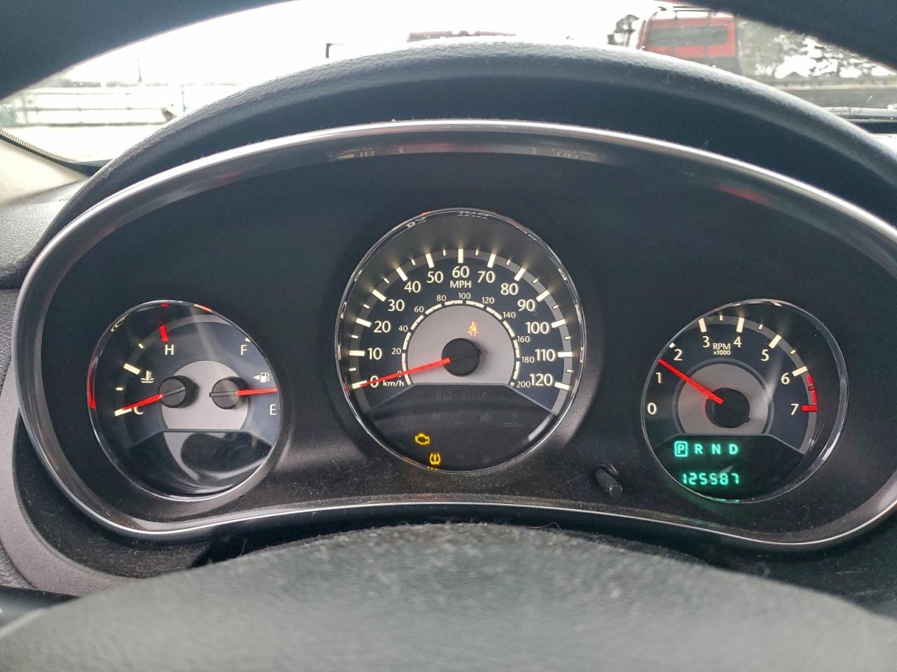 Chrysler 200 Lx Image 7