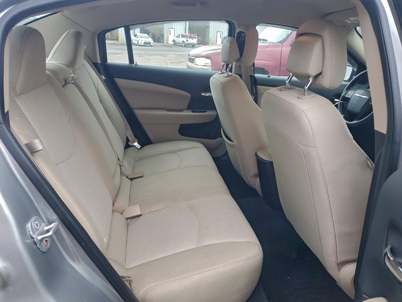 Chrysler 200 Lx Image 2