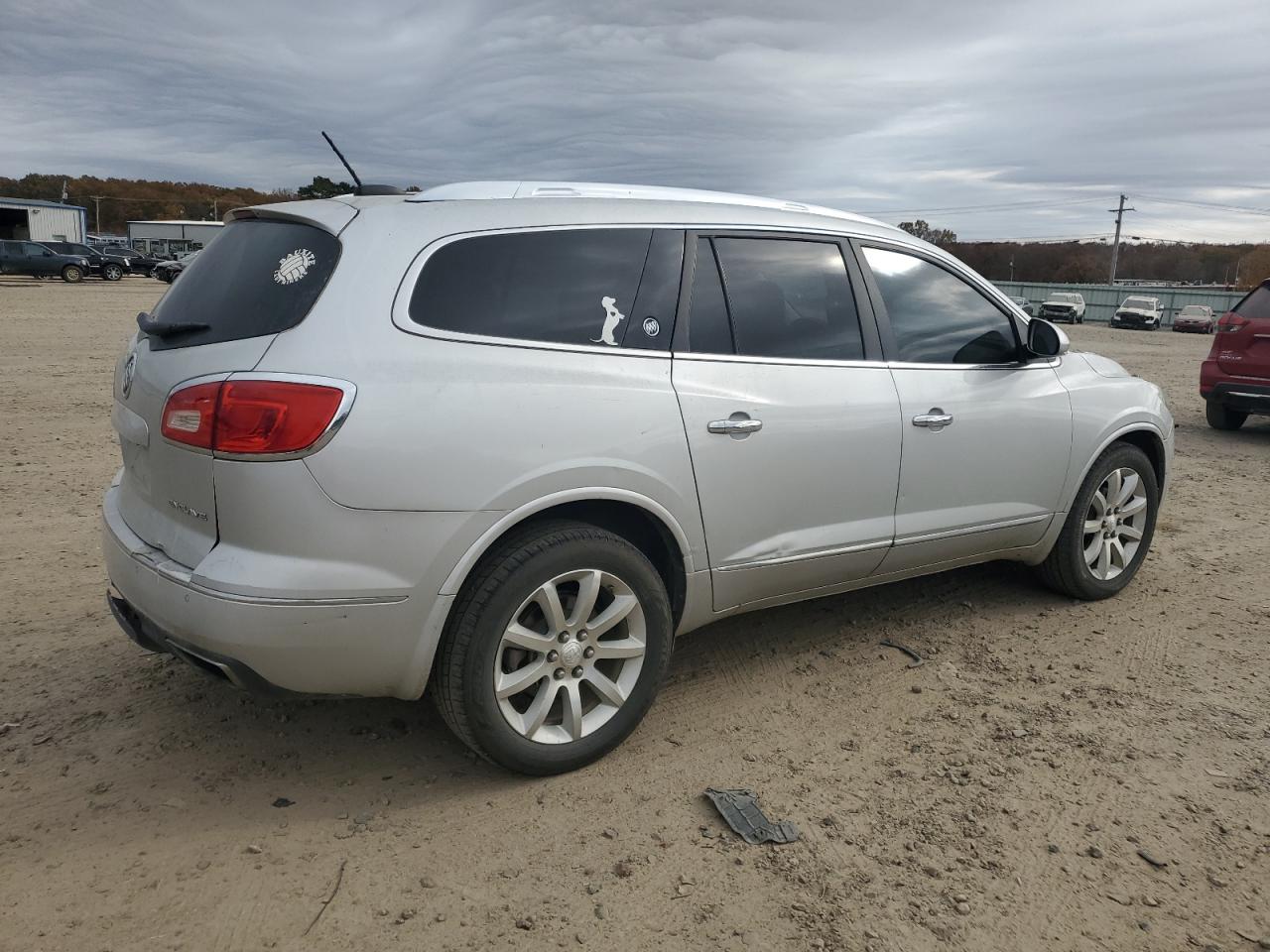 Buick Enclave Image 6