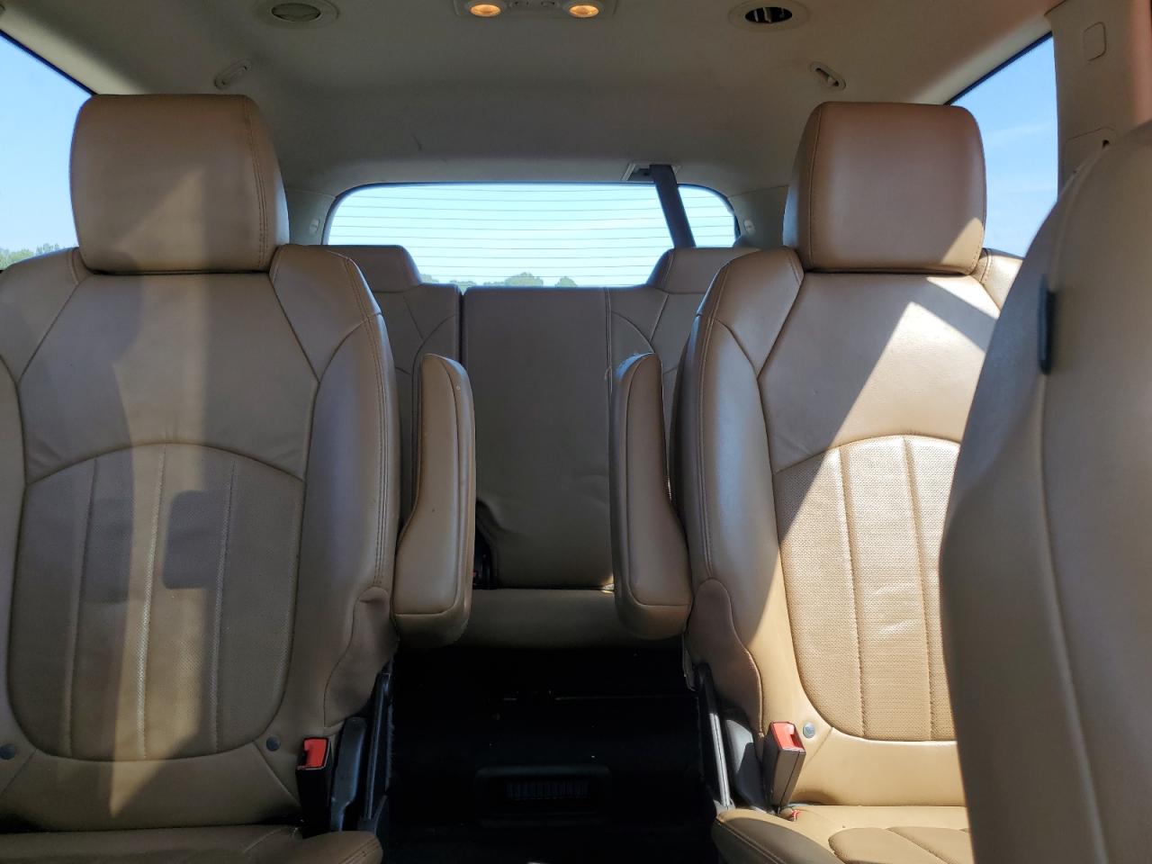 Buick Enclave Image 11