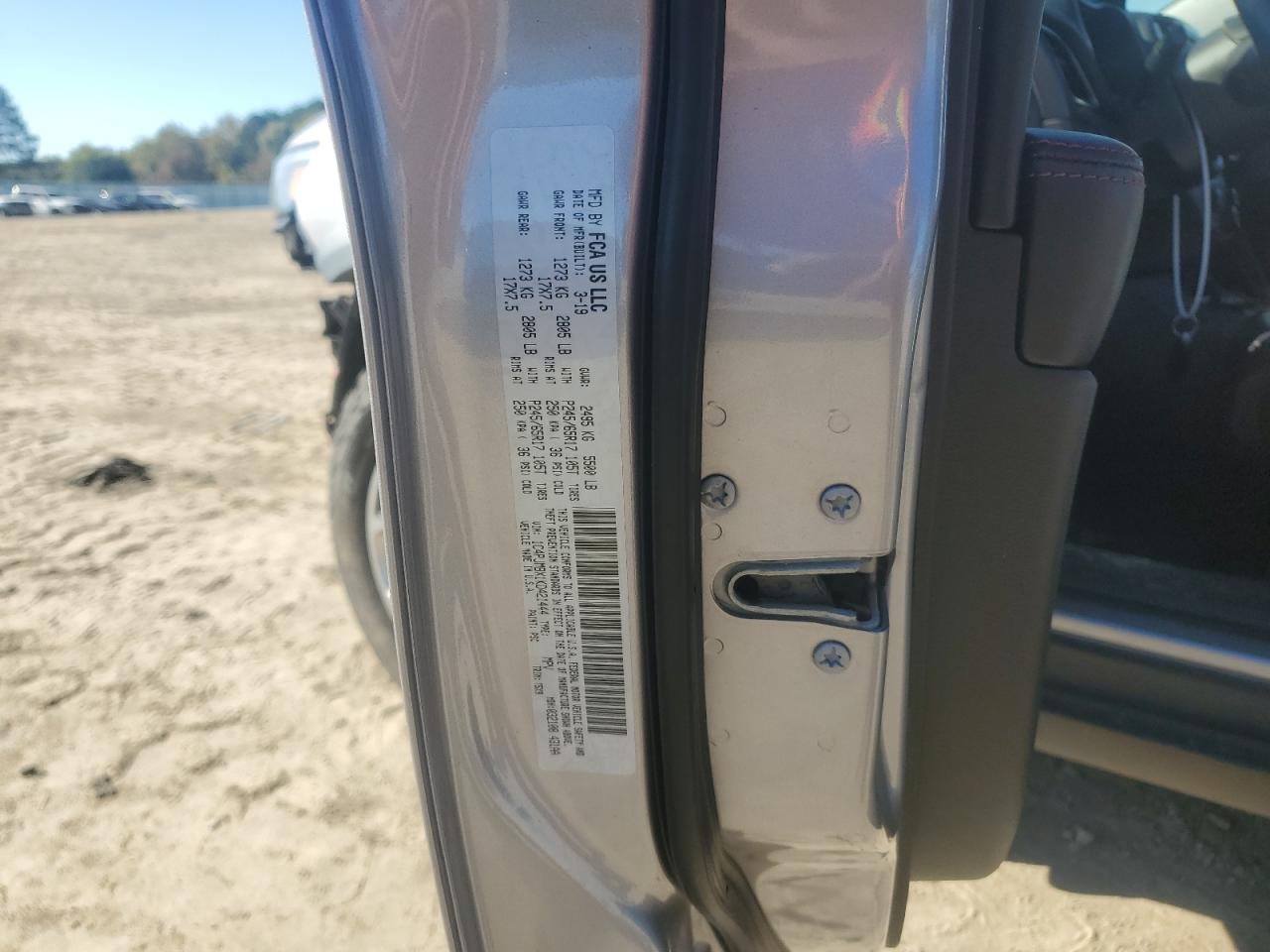 Jeep Cherokee Trailhawk Image 10