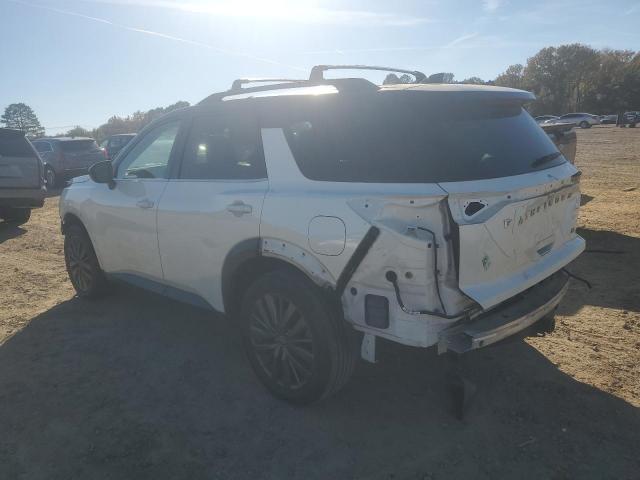 Nissan Pathfinder Sl Image 7