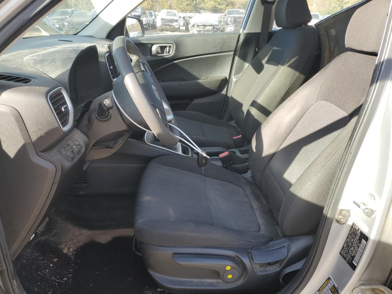 Hyundai VENUE Se Image 2