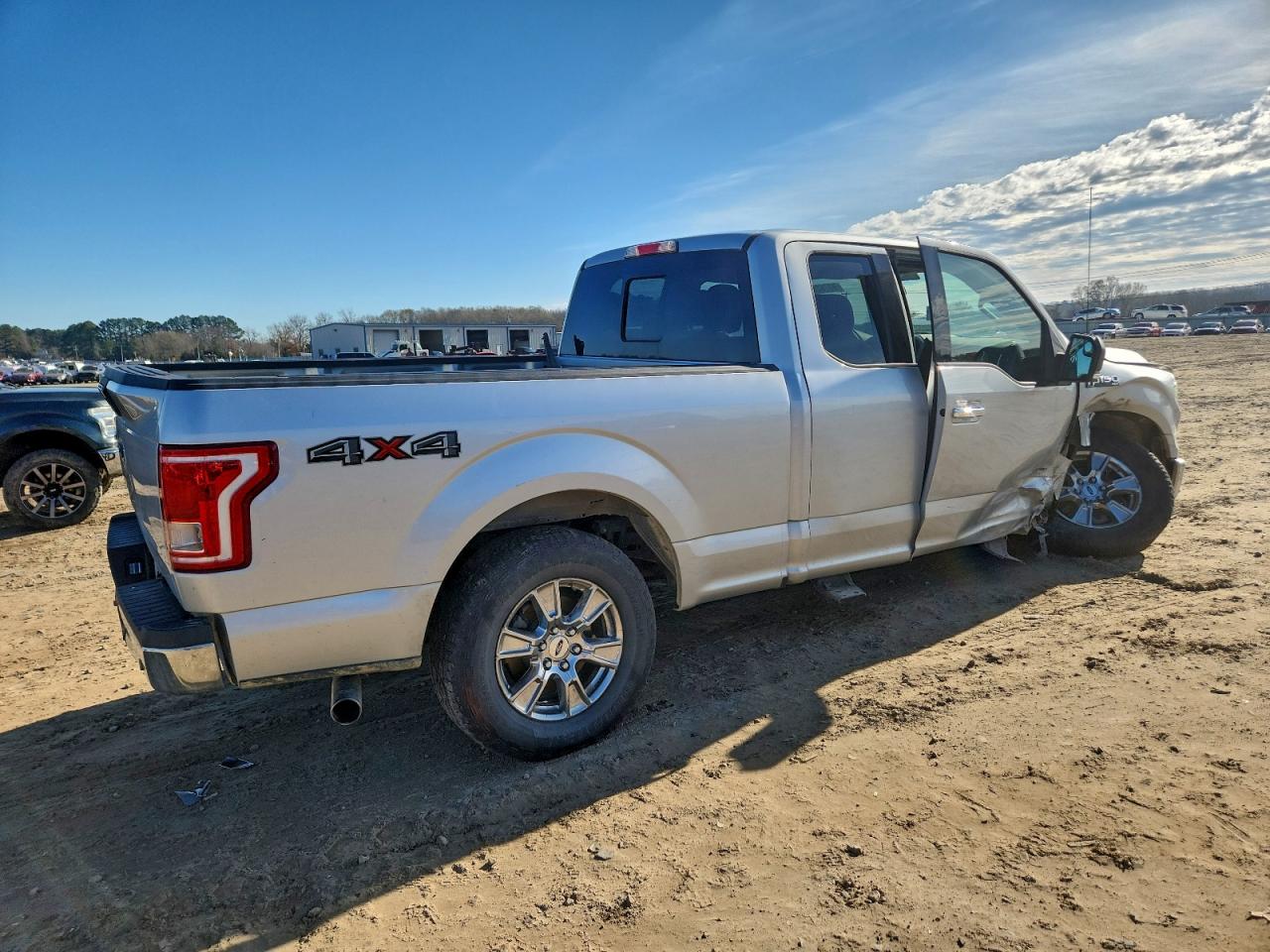Ford F-150 Super Cab Image 7