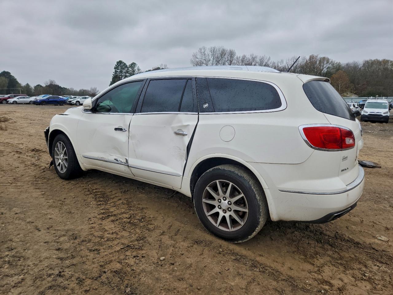 Buick Enclave Image 3