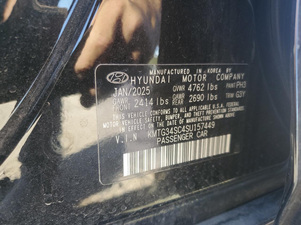 Genesis G70 Base Base Image 2