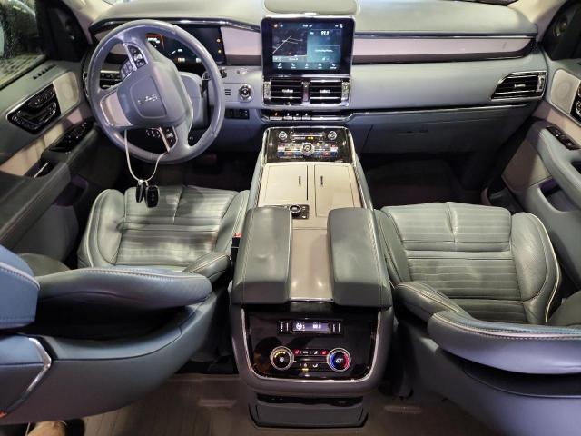 Lincoln Navigator Black Label Image 2