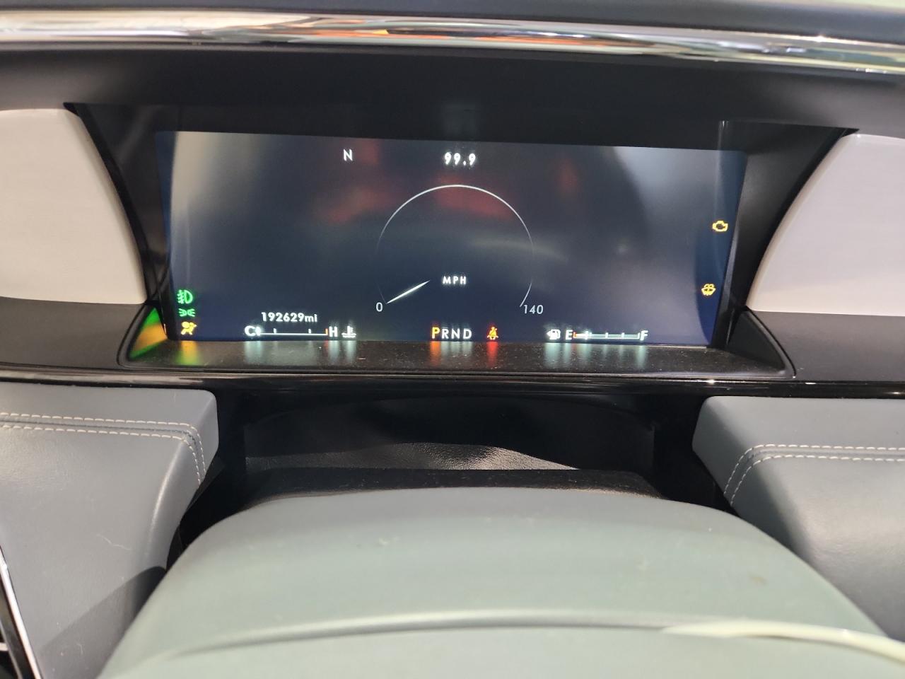 Lincoln Navigator Black Label Image 3