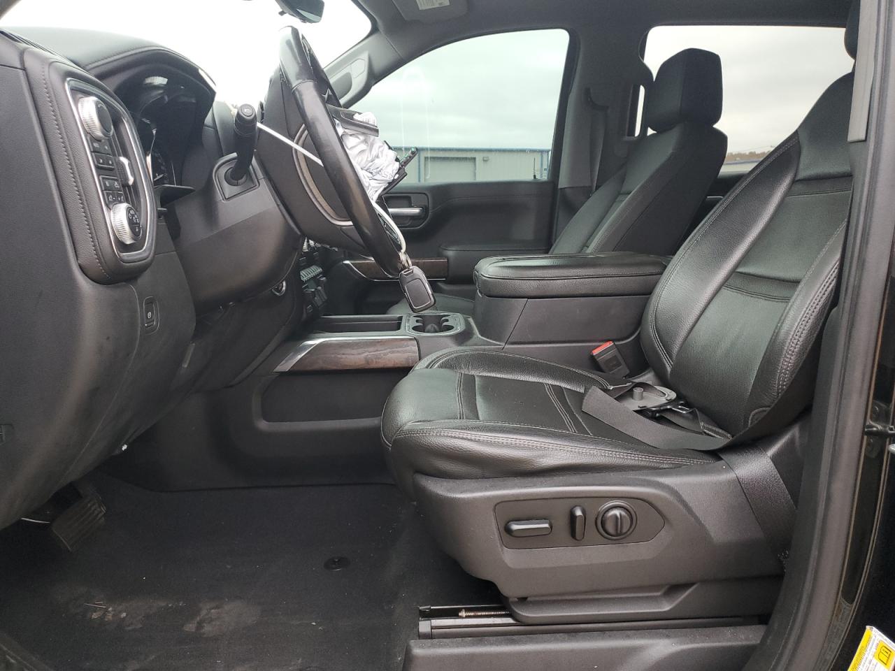 GMC Sierra K1500 Denali Image 5