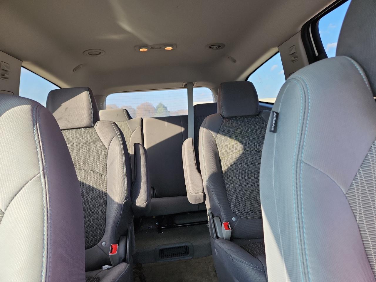 Chevrolet Traverse Lt Image 6