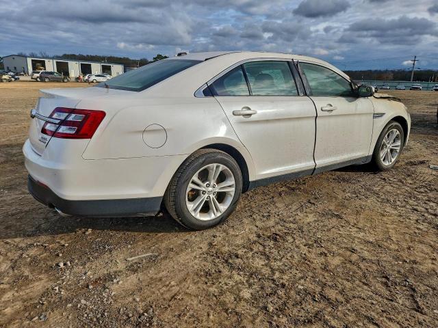 Ford Taurus Sel Image 7