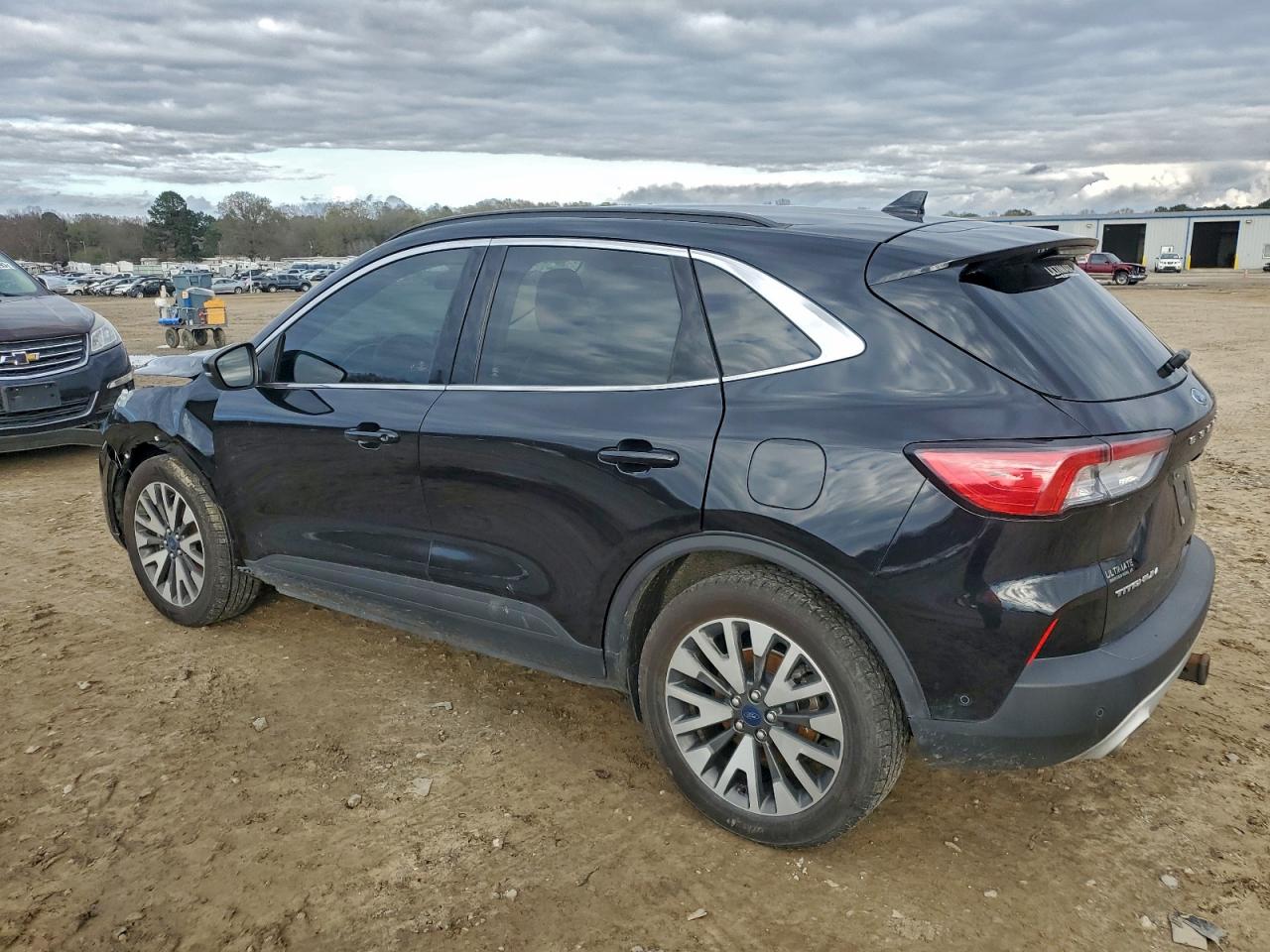 Ford Escape Titanium Image 12