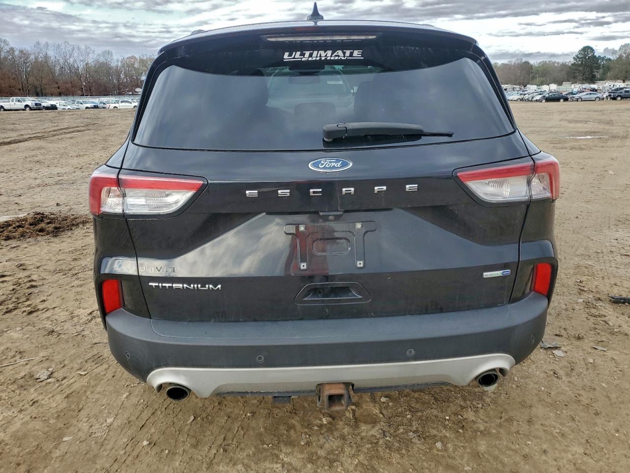 Ford Escape Titanium Image 4