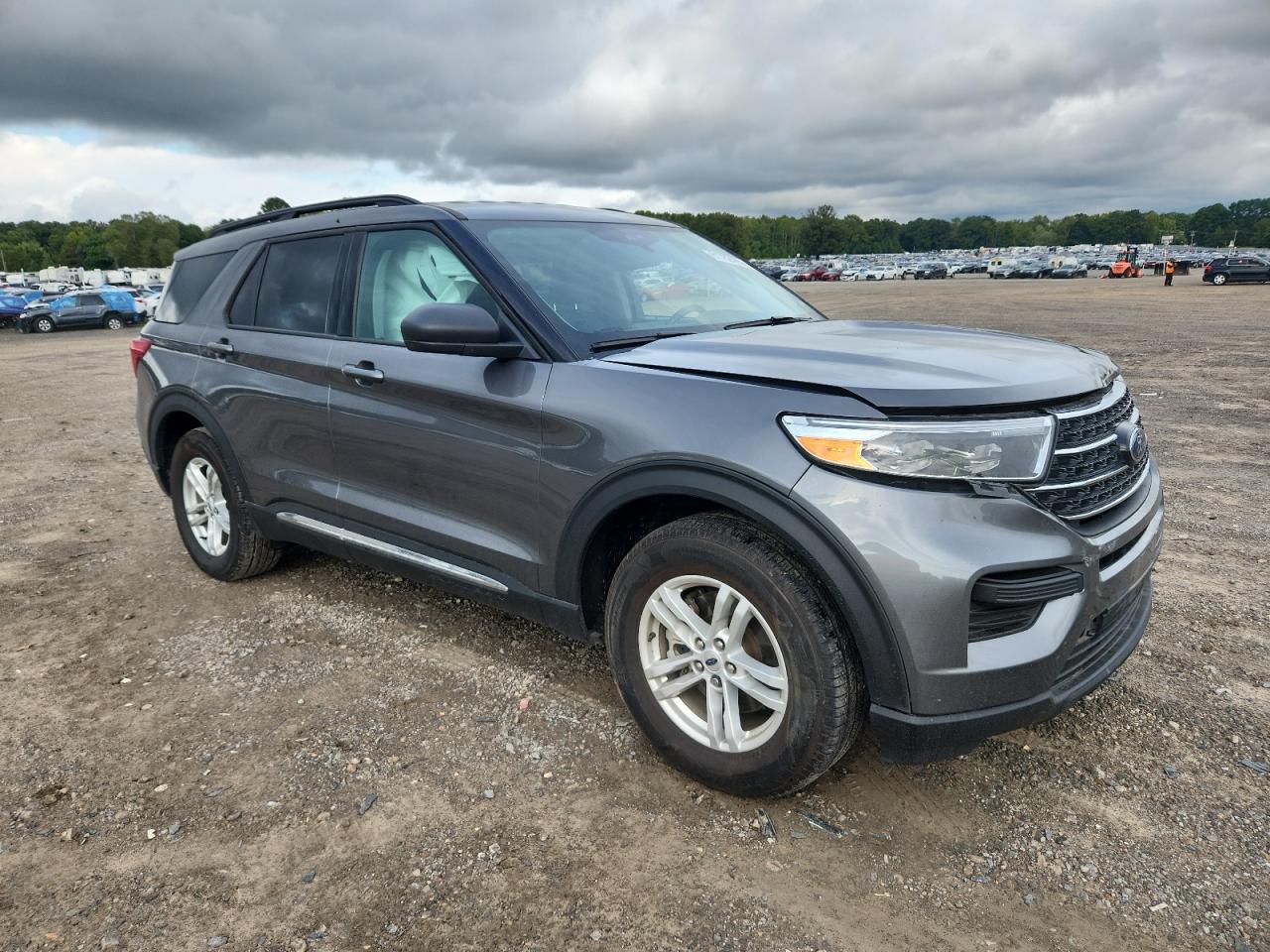 Ford Explorer Xlt Image 8