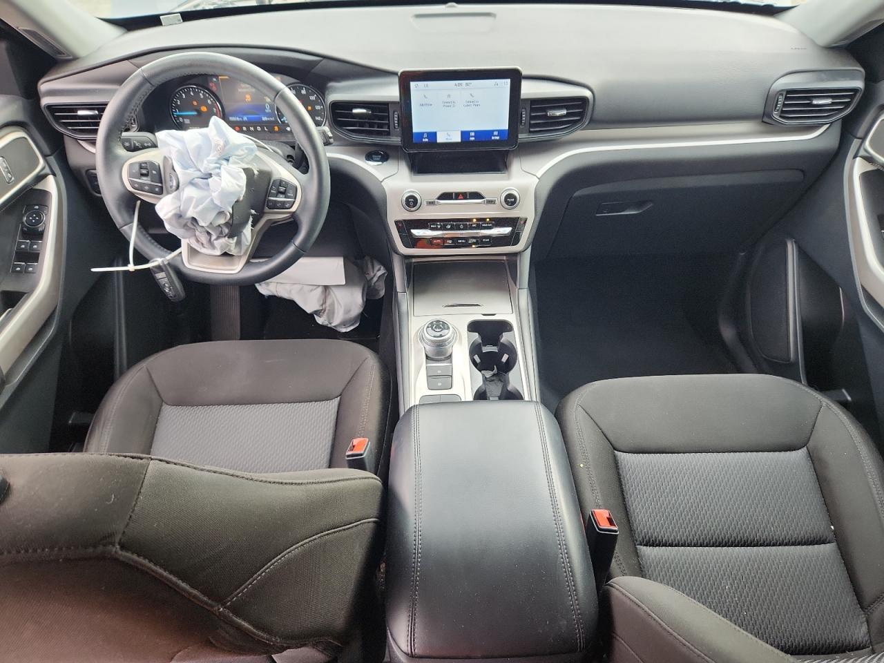 Ford Explorer Xlt Image 4